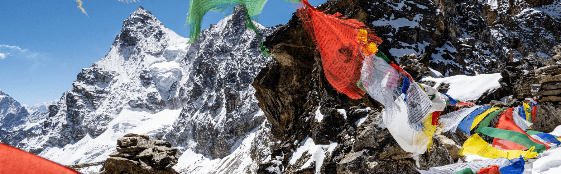 Terms and conditions for Ultralight meal, Recpak in front of Mountains with prayer flags
