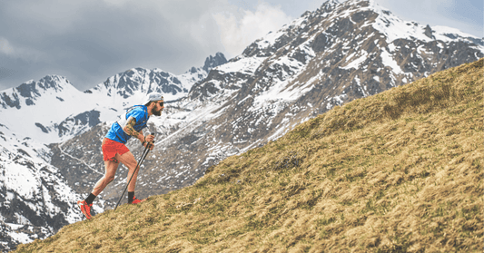 Hiker using best hydration for hikers