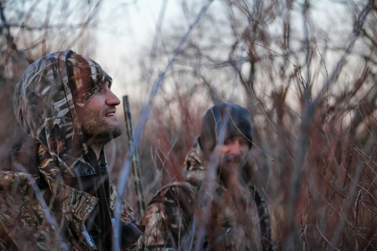 hunters hiding in weeds following the hunt nutrition guide